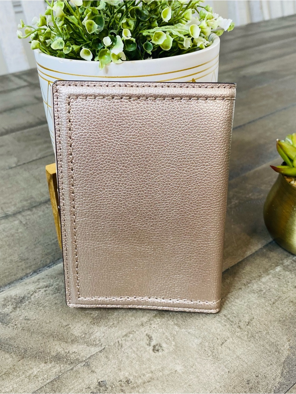 Kate Spade New York Imogene Dragonfly Passport Case Rose Gold Metallic - Picture 2 of 5